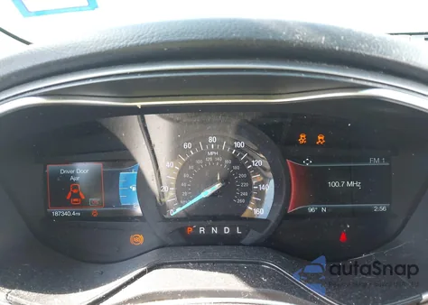 2019 Ford Fusion S z USA, uszkodzony, nr VIN 3FA6P0G71KR114008